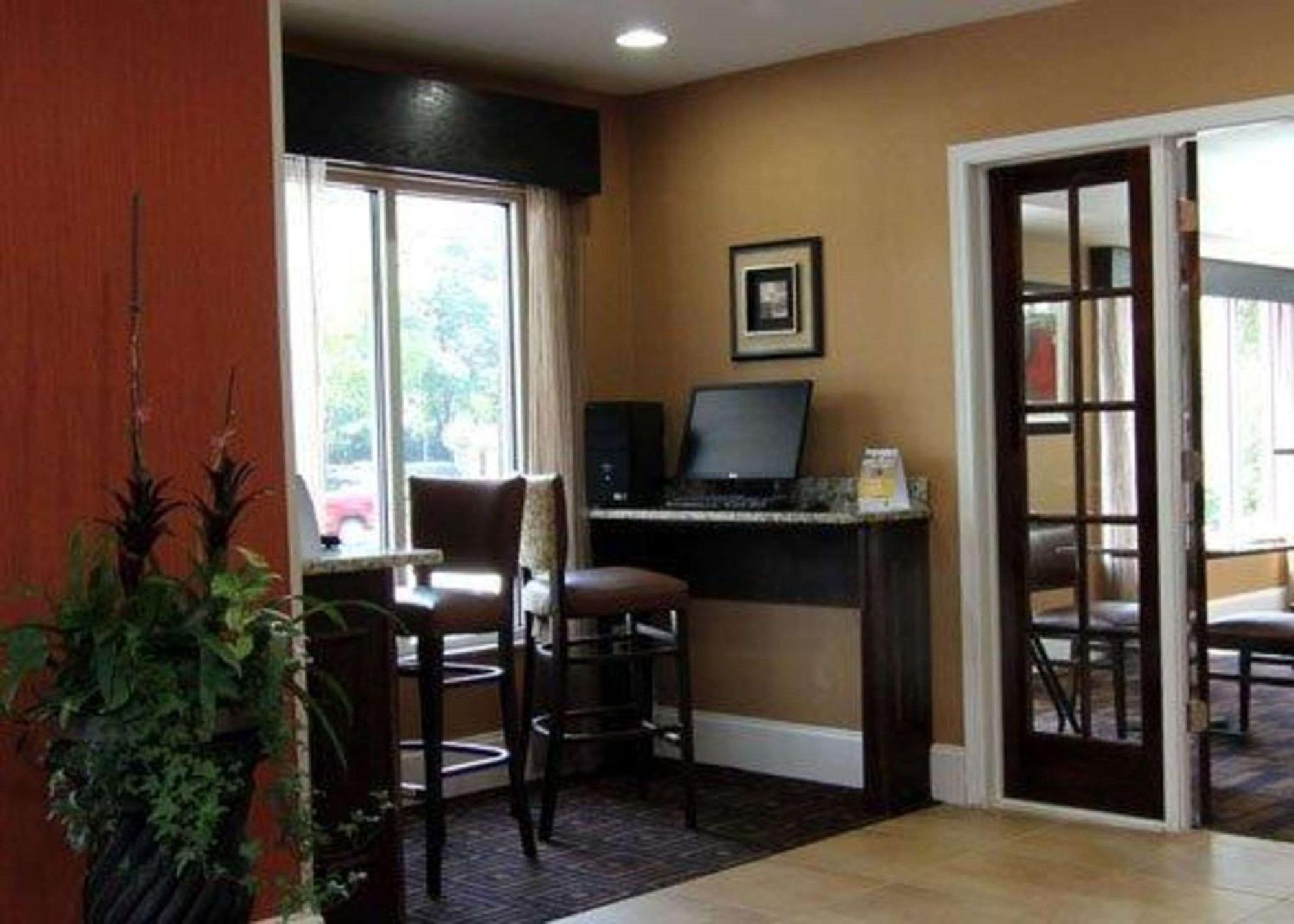 Quality Inn & Suites Greenville Near Downtown Dış mekan fotoğraf