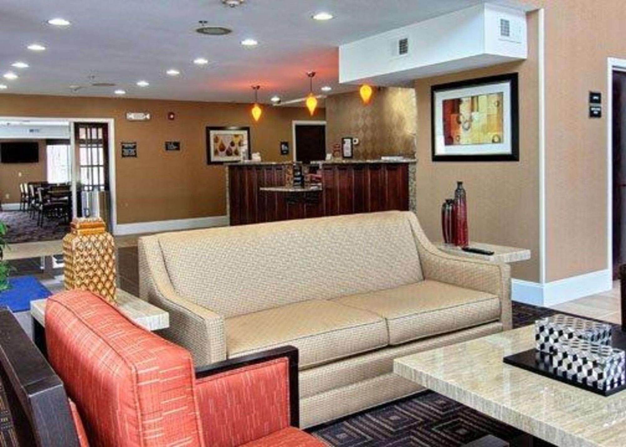 Quality Inn & Suites Greenville Near Downtown Dış mekan fotoğraf